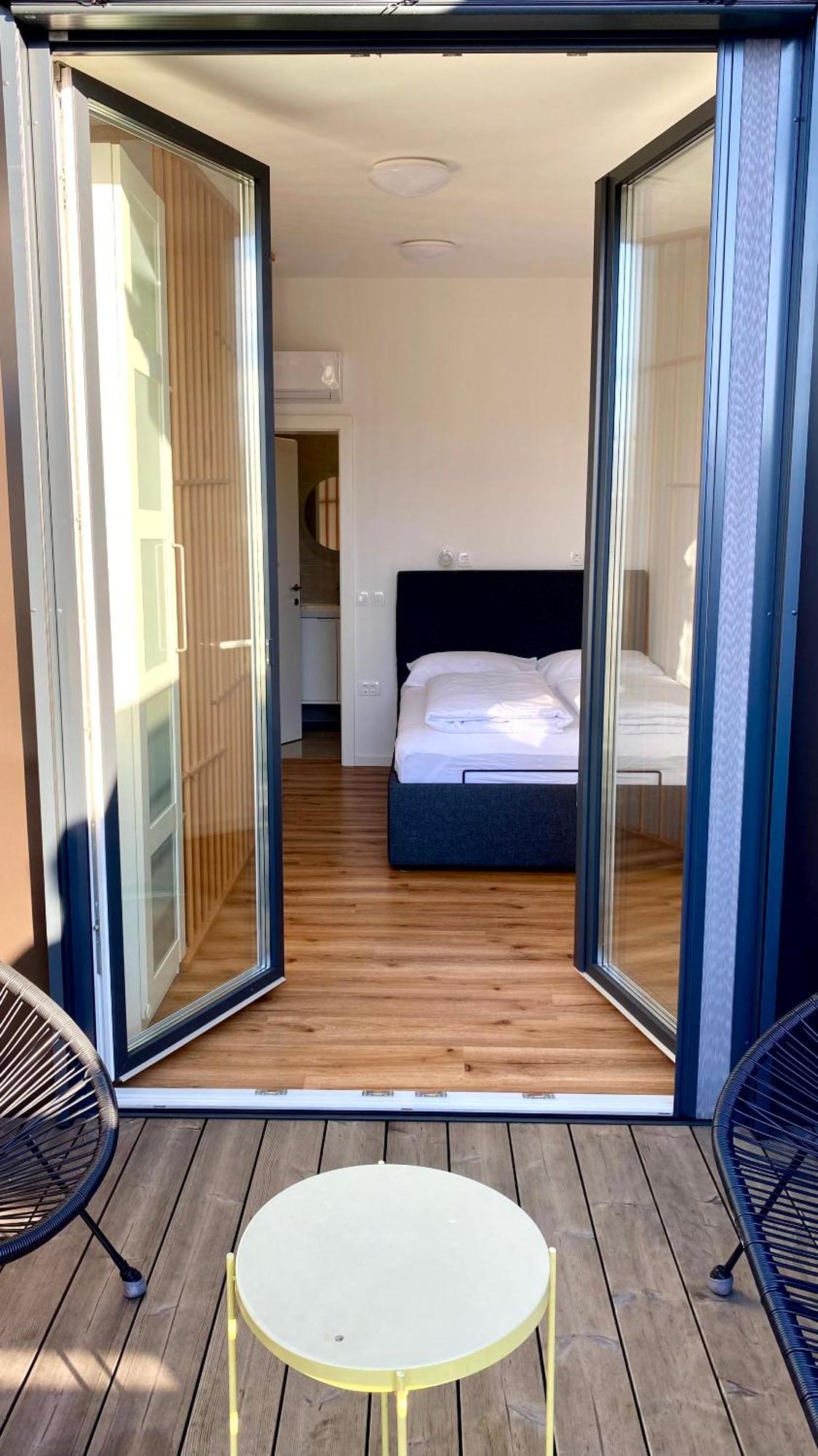 Little Plaza Duplex Διαμέρισμα Λιουμπλιάνα Εξωτερικό φωτογραφία